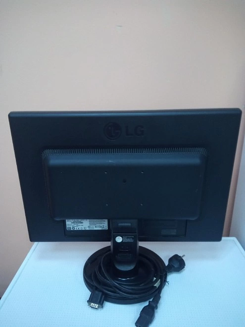 Монитор LG Flatron W2042S-SF