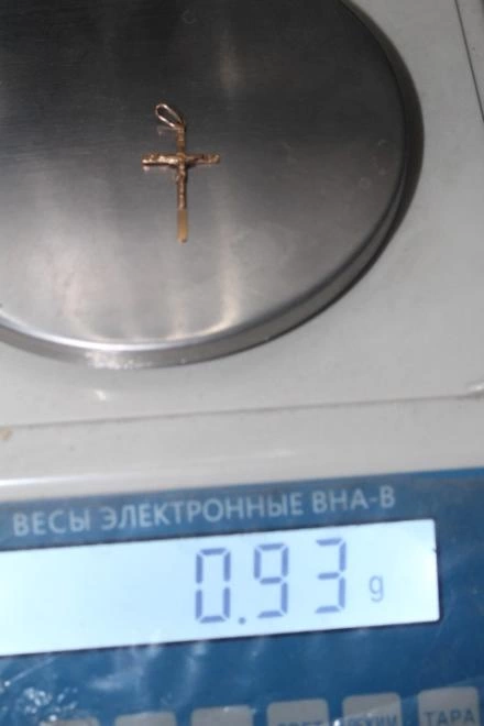Крест золотой  585 проба 0,92 гр. 3 см.