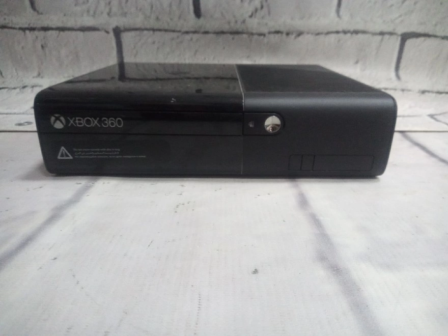 Игровая приставка X-Box 360  Xbox 500 Gb