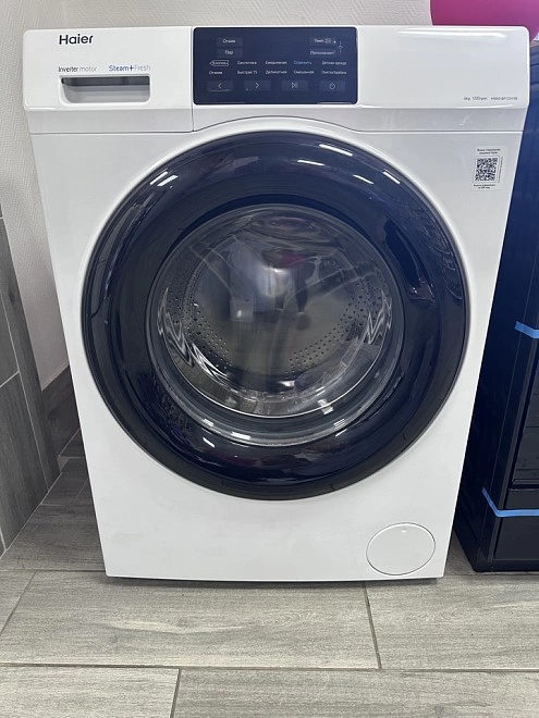 Стиральная машина Haier HW60-BP12919B белый