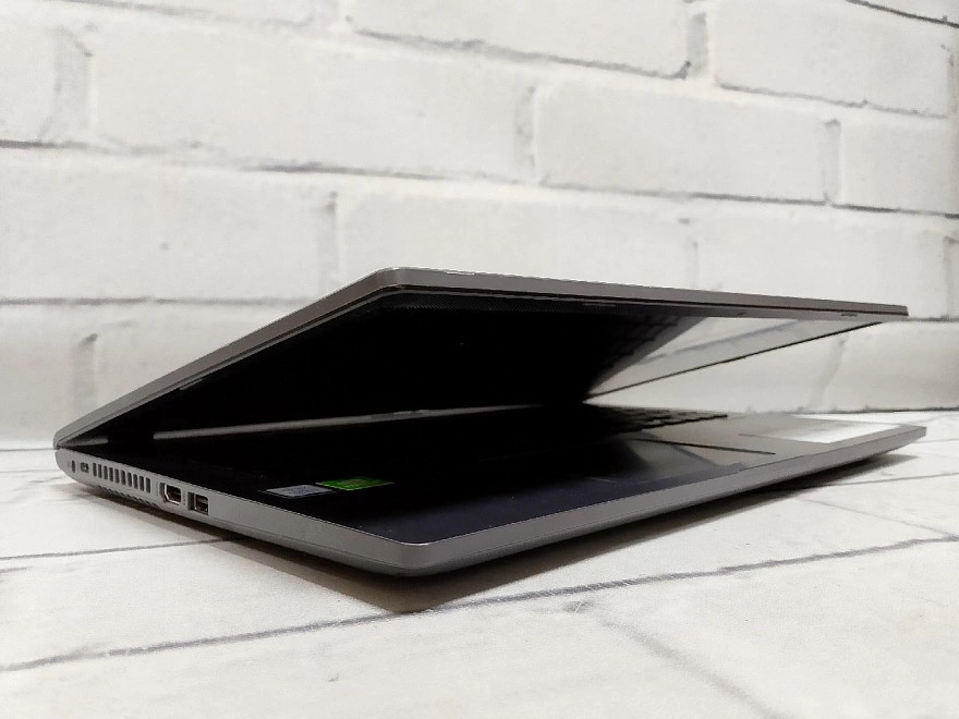 Ноутбук ASUS r521f Core i3 - 8145U GeForce MX250