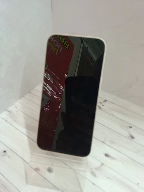 Смартфон Apple iPhone 13 128 ГБ