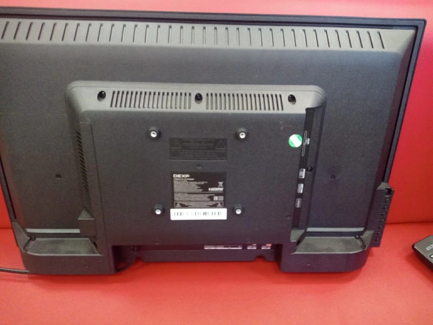 Телевизор Dexp 24HKN1 черный 24" (60 см)