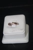 Кольцо золотое с камнями  585 проба 1,05 гр. 18 размер