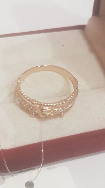 Кольцо золотое с камнями  585пр 19,5р-р 2,83гр ФМ