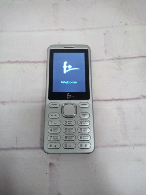 Телефон мобильный F+ S240