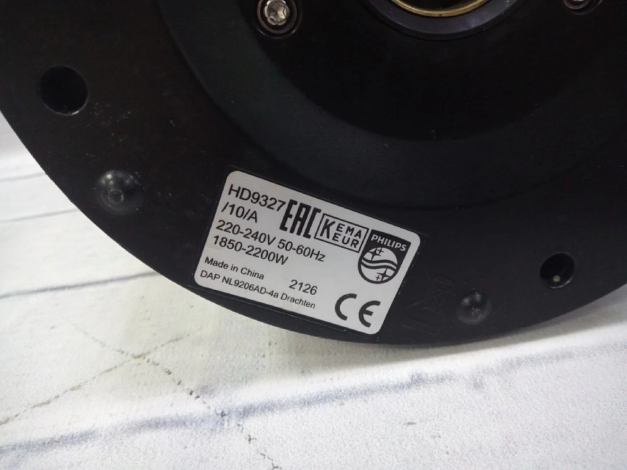 Электрочайник PHILIPS HD9327