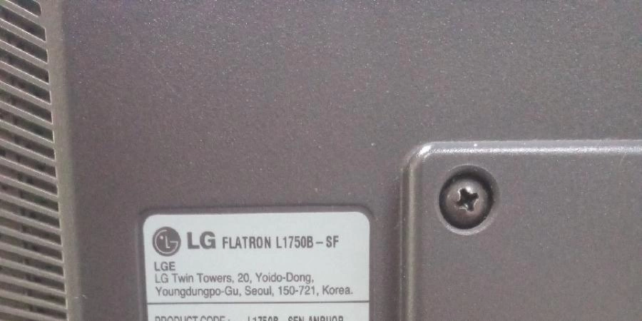 Монитор LG L1750B-SF
