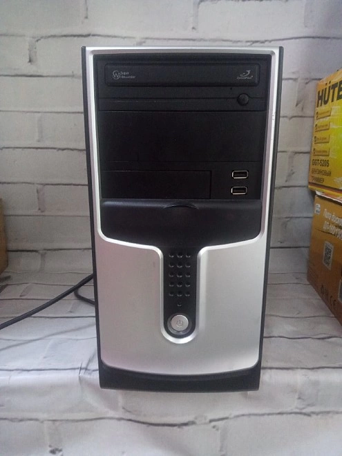Системный блок No name Core 2 Qvad-Q8400 2.66GHz/4Gb/300Gb/GeForce GT 440