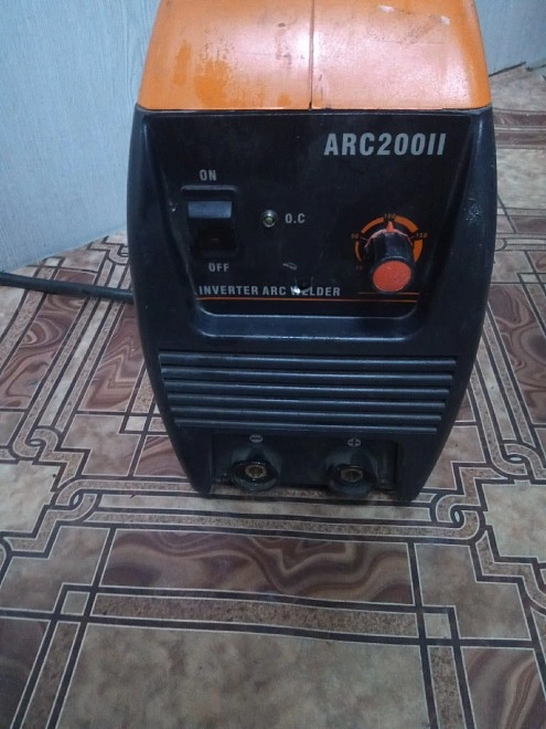 Сварочный аппарат Сварог ARC 200