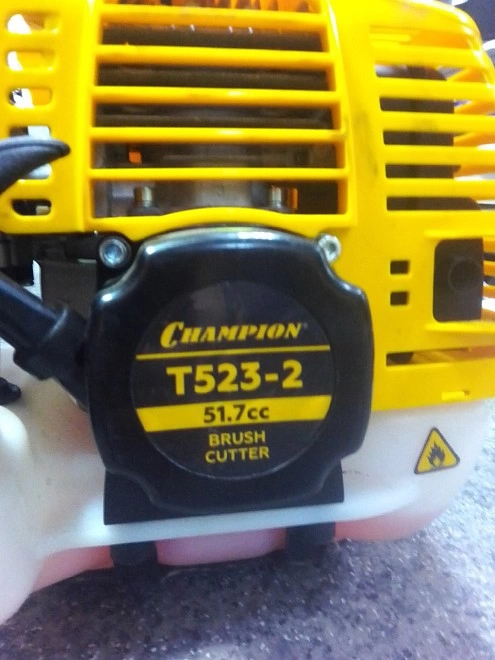 Триммер бензиновый Champion Т256-2