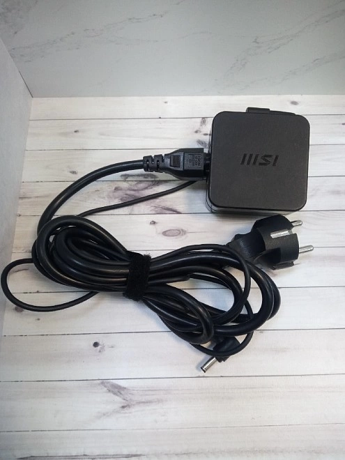 Ноутбук MSI Modern 14 C12M-231RU