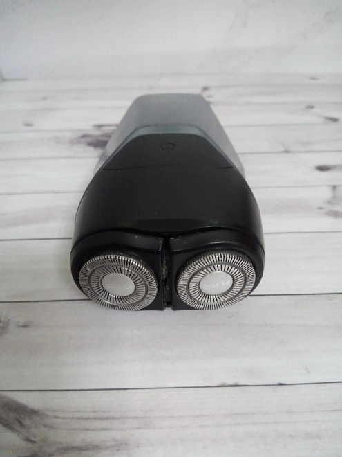 Электробритва Flyco  FS889RU