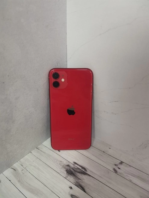 Смартфон iPhone 11 4/64