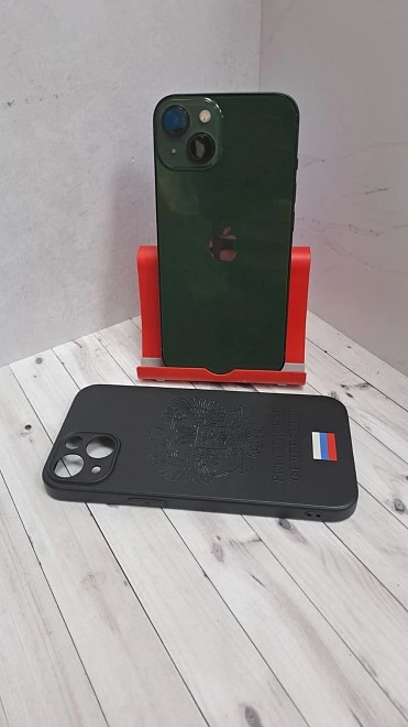 Смартфон  Apple iPhone 13 128