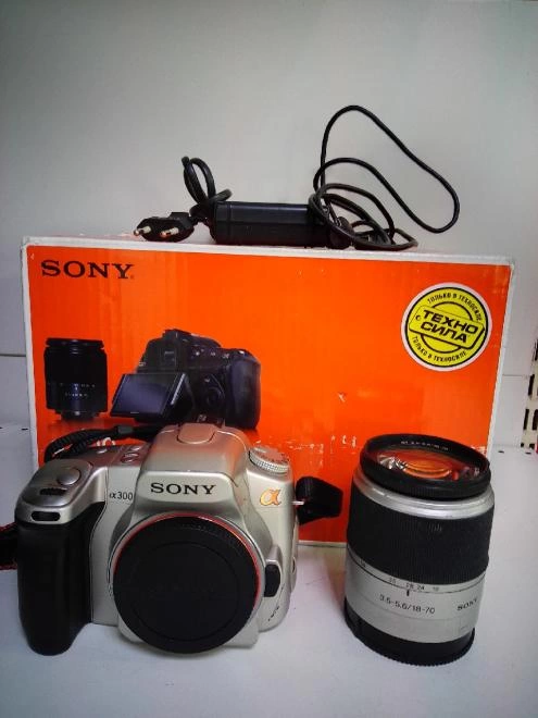 Фотоаппарат зеркальный Sony Alpha DSLR-A300 Kit