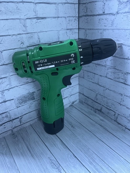 Шуруповерт Oasis Eco AV-12