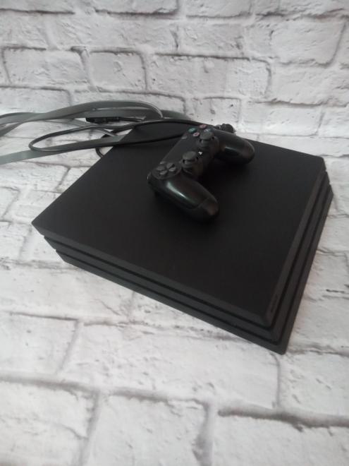Игровая приставка PS4 Sony PlayStation  4Pro 